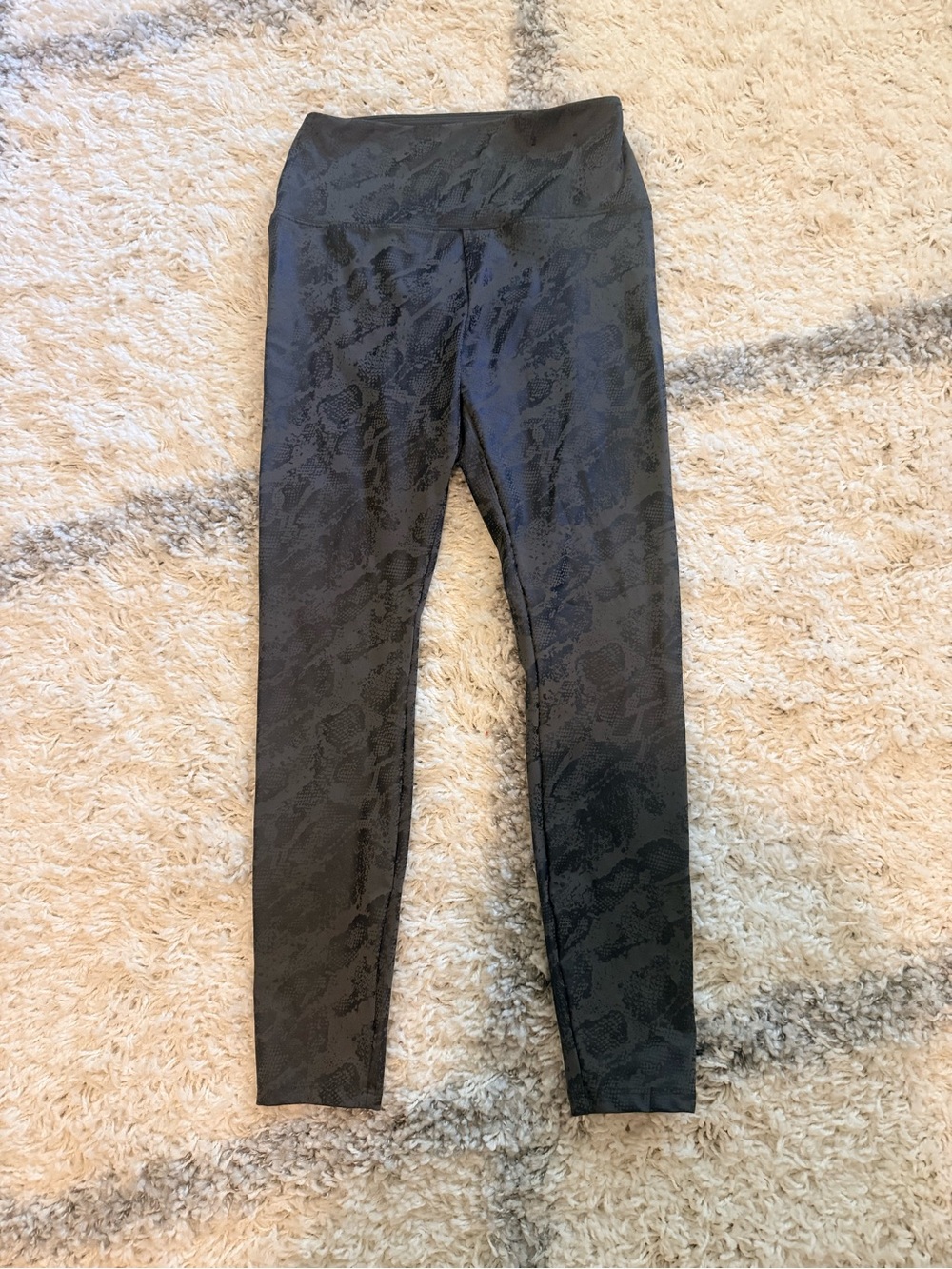 Simply Vera Vera Wang Grey Snake Print High-Waist Leggings